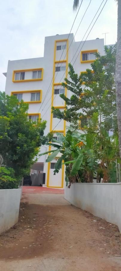 Nachiyar Suites Thiruvananthapuram Exteriör bild